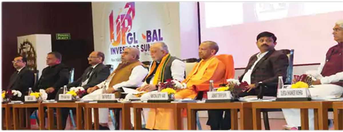 विदेश के बाद अब देश में रोड शो : 5 से 23 जनवरी तक 7 शहरों में जाएंगे मुख्यमंत्री योगी